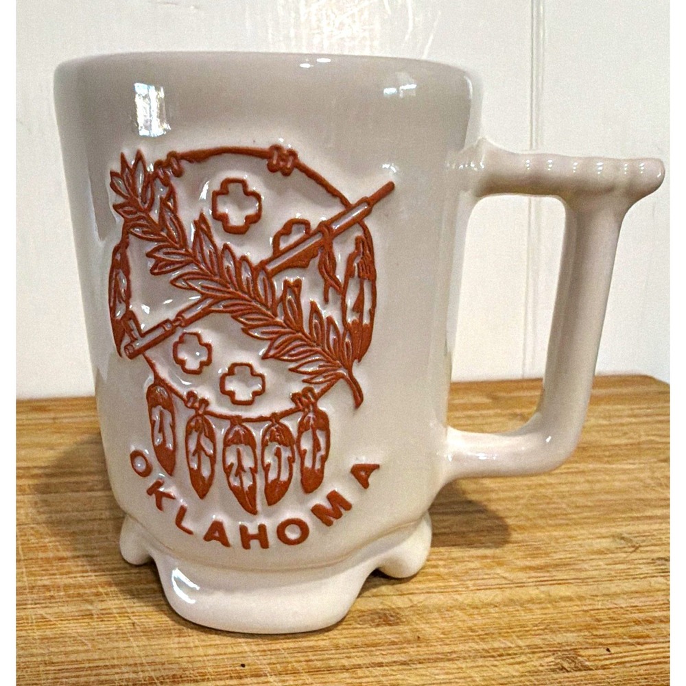 VTG Frankoma Pottery C1 Oklahoma Indian War Shield Footed Coffee Mug Red Clay